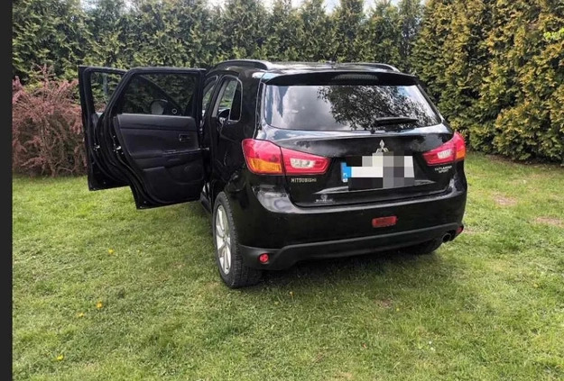 Mitsubishi Outlander cena 37500 przebieg: 142000, rok produkcji 2013 z Stepnica małe 137